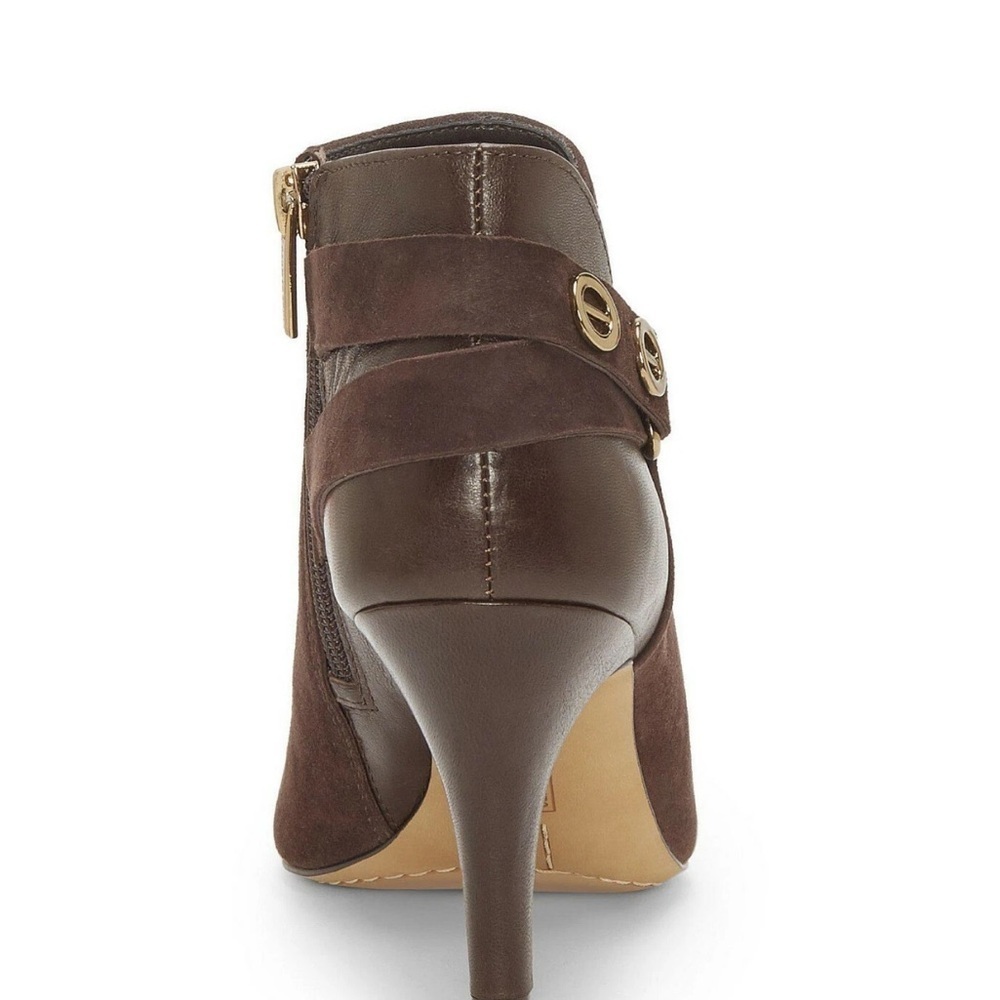 Vince Camuto venten Brown Ankle Booties - Picture 2 of 10